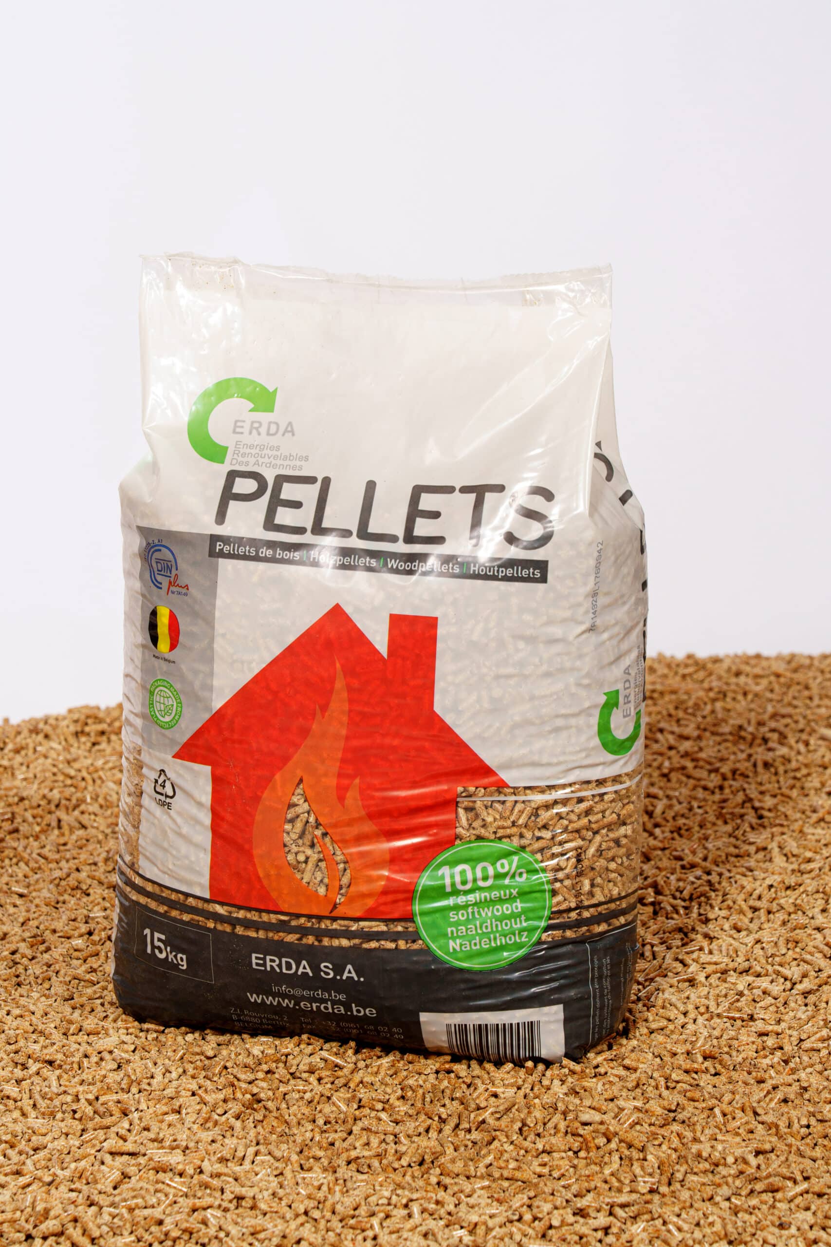 sac de granulés de bois ERDA Pellets destiné au chauffage écologique